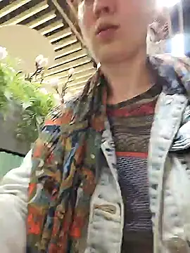 Exhibitionsplit online show from 05.18.26