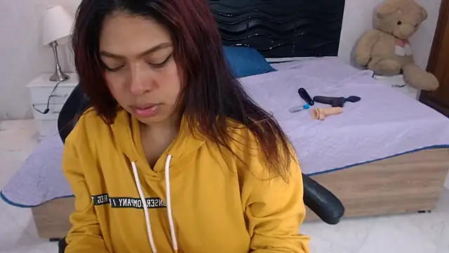 Naomi Tylers online show from 03.20.25