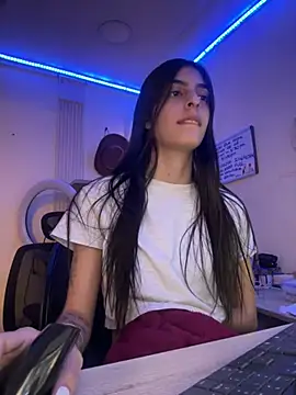 cristel 17 online show from 02.08.25