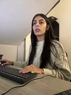 cristel 17 online show from 02.13.25