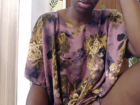 black   ghodess online show from 02.27.26