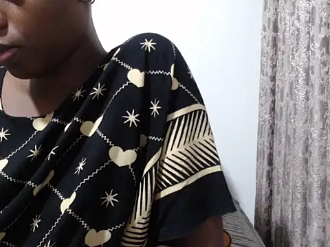 black   ghodess online show from 04.18.26