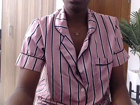Snapshot of black___ghodess chatting on 06.20.26 black ghodess online show from 06.20.26