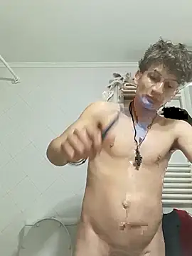 Snapshot of Tolis13 chatting on 04.14.26 Tolis13 online show from 04.14.26