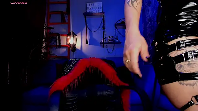 Snapshot of irregular_fetish_ chatting on 12.26.24 irregular fetish online show from 12.26.24