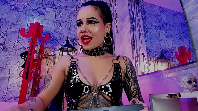 Snapshot of irregular_fetish_ chatting on 02.23.25 irregular fetish online show from 02.23.25