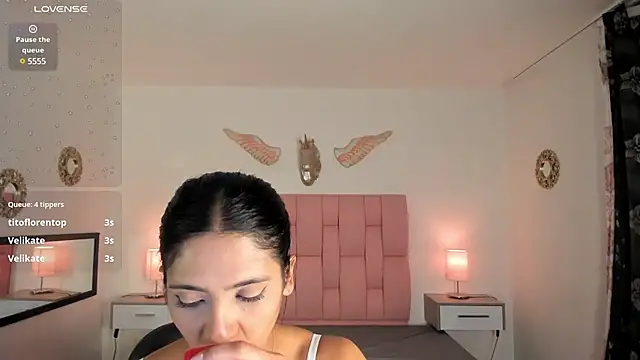 Snapshot of VeronikaOlsen chatting on 01.16.25 VeronikaOlsen online show from 01.16.25