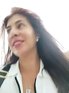 scarlett moore online show from 02.08.25