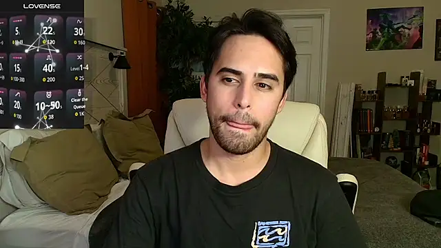 Snapshot of thonylewys chatting on 07.04.26 thonylewys online show from 07.04.26