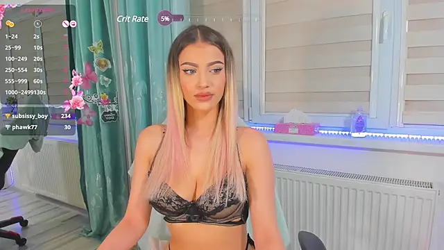 Snapshot of HarleyOuinn chatting on 12.21.24 HarleyOuinn online show from 12.21.24