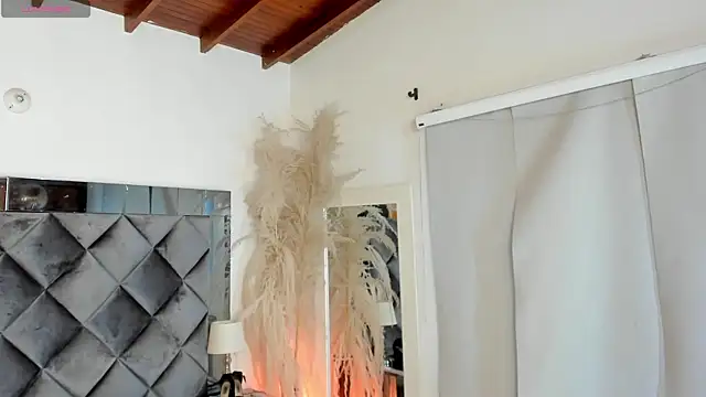 Snapshot of sofhiaa_adaams chatting on 11.10.25 sofhiaa adaams online show from 11.10.25