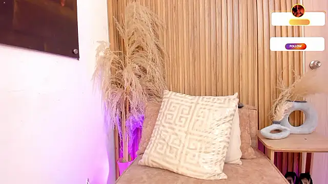 sofhiaa adaams online show from 02.19.26