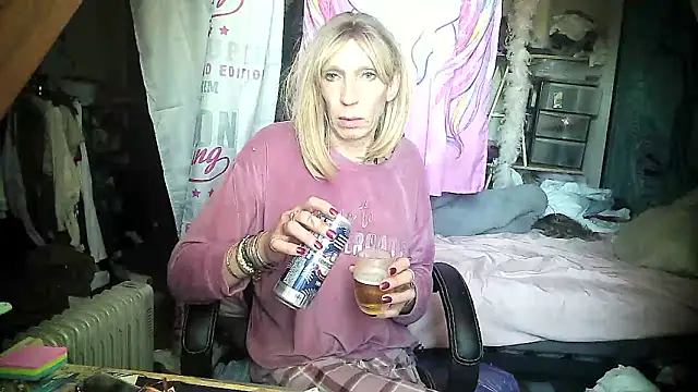 Ombeline1 online show from 02.18.25