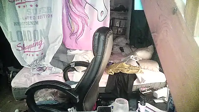 Ombeline1 online show from 02.21.25