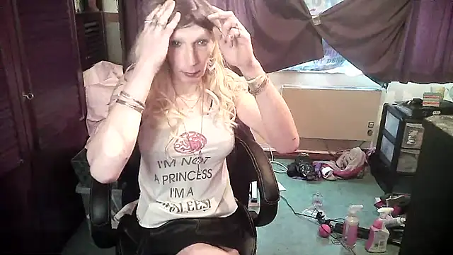 Ombeline1 online show from 03.13.25