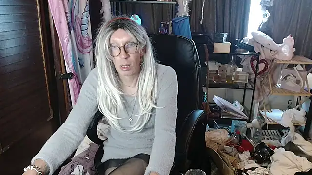 Ombeline1 online show from 09.16.25