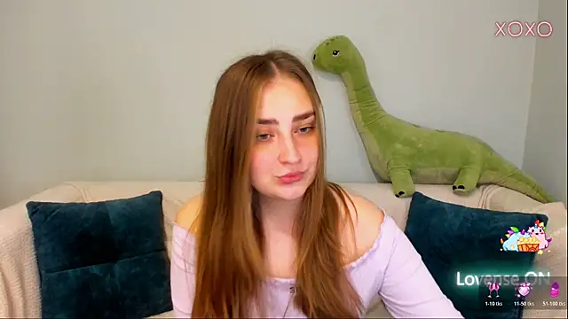 Snapshot of MilliStrii chatting on 05.14.26 MilliStrii online show from 05.14.26