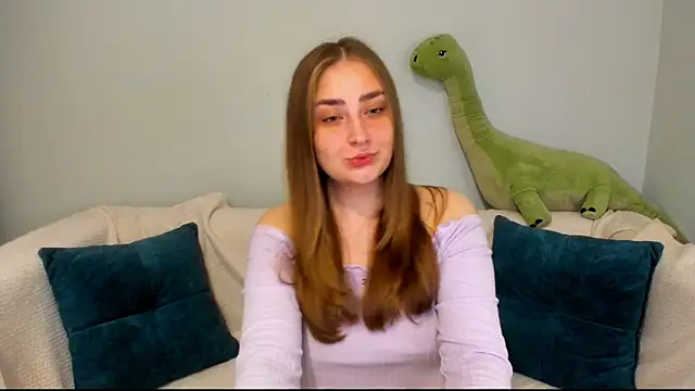 Snapshot of MilliStrii chatting on 05.22.26 MilliStrii online show from 05.22.26