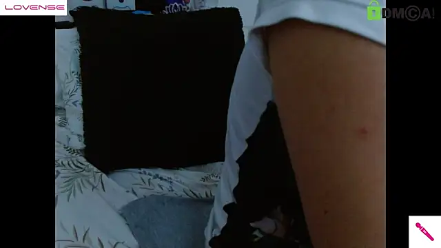 Hot Candy  online show from 02.28.25