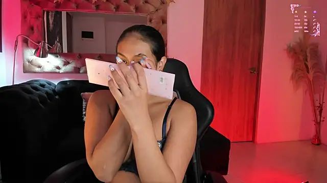 AmelyaMann online show from 04.10.26