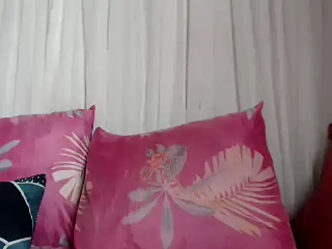 Freakyassnwildx online show from 02.25.25