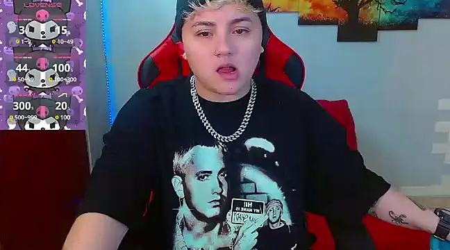 Snapshot of isabeautyx19 chatting on 01.21.25 isabeautyx19 online show from 01.21.25