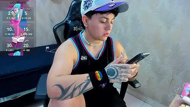 Snapshot of isabeautyx19 chatting on 11.22.25 isabeautyx19 online show from 11.22.25