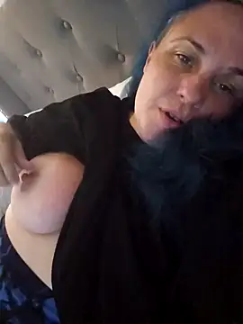 stellaquinn1775 online show from 09.17.25