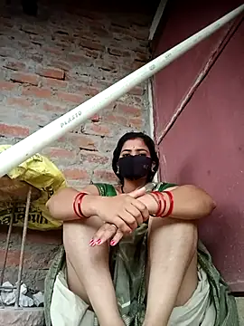 Snapshot of Mamta_Chaterjee chatting on 10.28.25 Mamta Chaterjee online show from 10.28.25