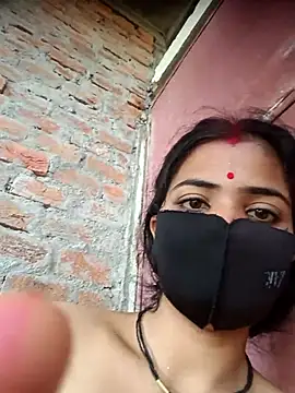 Snapshot of Mamta_Chaterjee chatting on 11.02.25 Mamta Chaterjee online show from 11.02.25