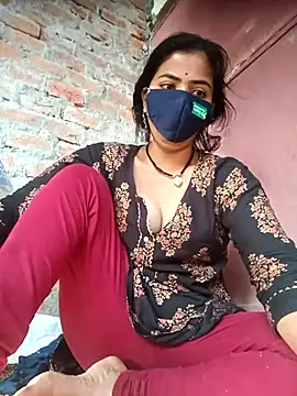 Snapshot of Mamta_Chaterjee chatting on 11.05.25 Mamta Chaterjee online show from 11.05.25