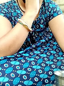 Snapshot of Mamta_Chaterjee chatting on 06.13.26 Mamta Chaterjee online show from 06.13.26