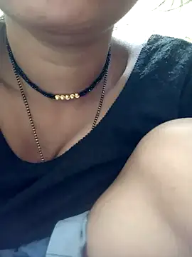 Snapshot of Hi_Radhika chatting on 01.24.25 Hi Radhika online show from 01.24.25