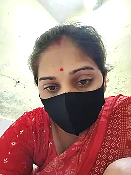 Snapshot of Hi_Radhika chatting on 03.11.25 Hi Radhika online show from 03.11.25