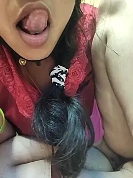 Snapshot of Hi_Radhika chatting on 09.18.25 Hi Radhika online show from 09.18.25