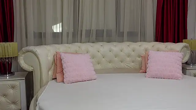 NinaCrystal1 online show from 02.21.25