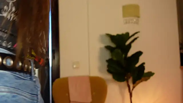 NinaCrystal1 online show from 04.05.26