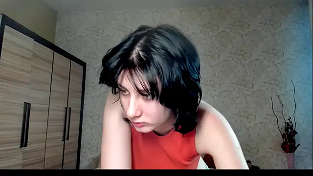 JulisSweet online show from 01.17.25