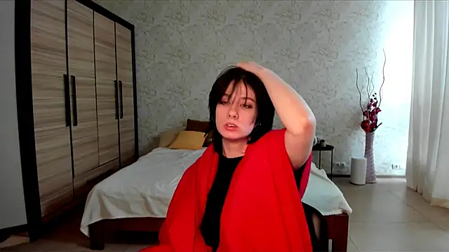 JulisSweet online show from 01.18.25