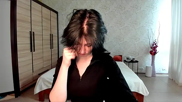 JulisSweet online show from 01.19.25