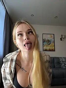 Vladamais online show from 10.06.25