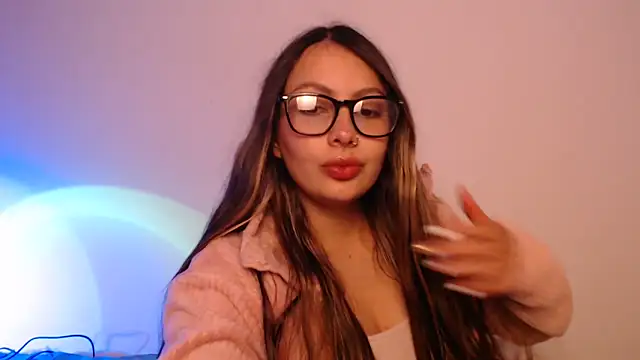 lalawhitte online show from 11.25.25