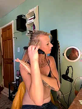 Cutetrans90 online show from 10.20.25