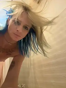 Cutetrans90 online show from 11.19.25