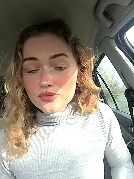 Goldloeckchen159 online show from 12.14.24