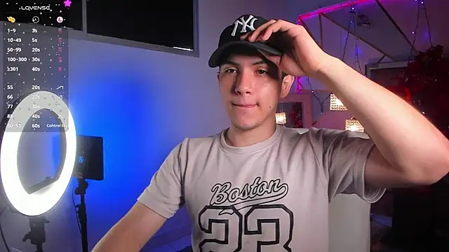 Snapshot of Brat_ chatting on 12.18.24 Brat online show from 12.18.24