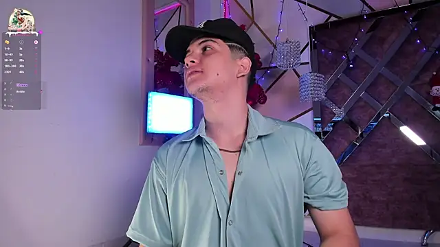 Snapshot of Brat_ chatting on 12.22.24 Brat online show from 12.22.24