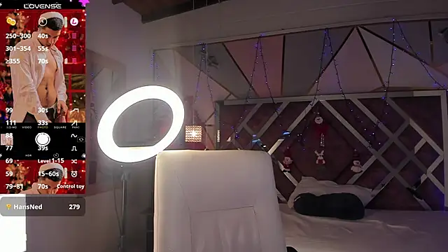 Snapshot of Brat_ chatting on 12.31.24 Brat online show from 12.31.24