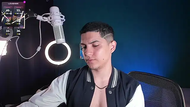 Snapshot of Brat_ chatting on 01.13.25 Brat online show from 01.13.25