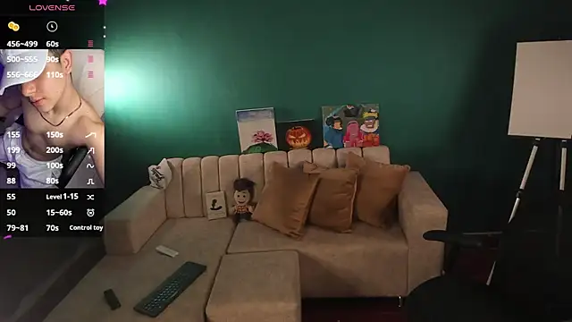 Snapshot of Brat_ chatting on 02.08.25 Brat online show from 02.08.25